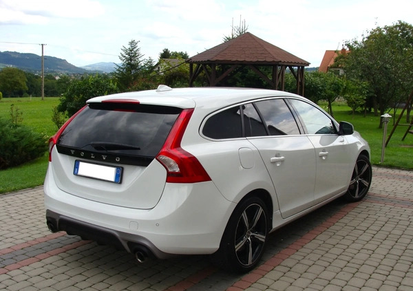 Volvo V60 cena 53000 przebieg: 162000, rok produkcji 2016 z Limanowa małe 79